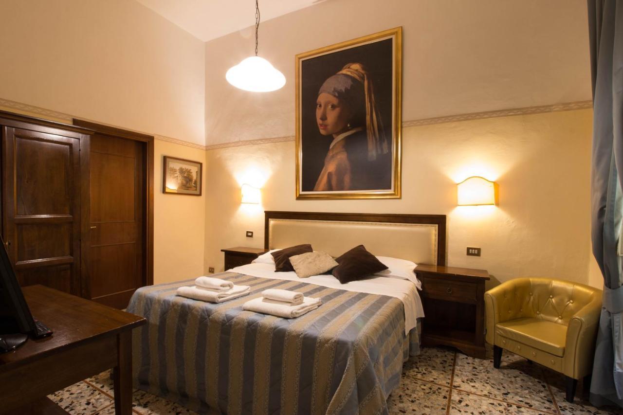 Hotel Tourist House Duomo Florenz Exterior foto